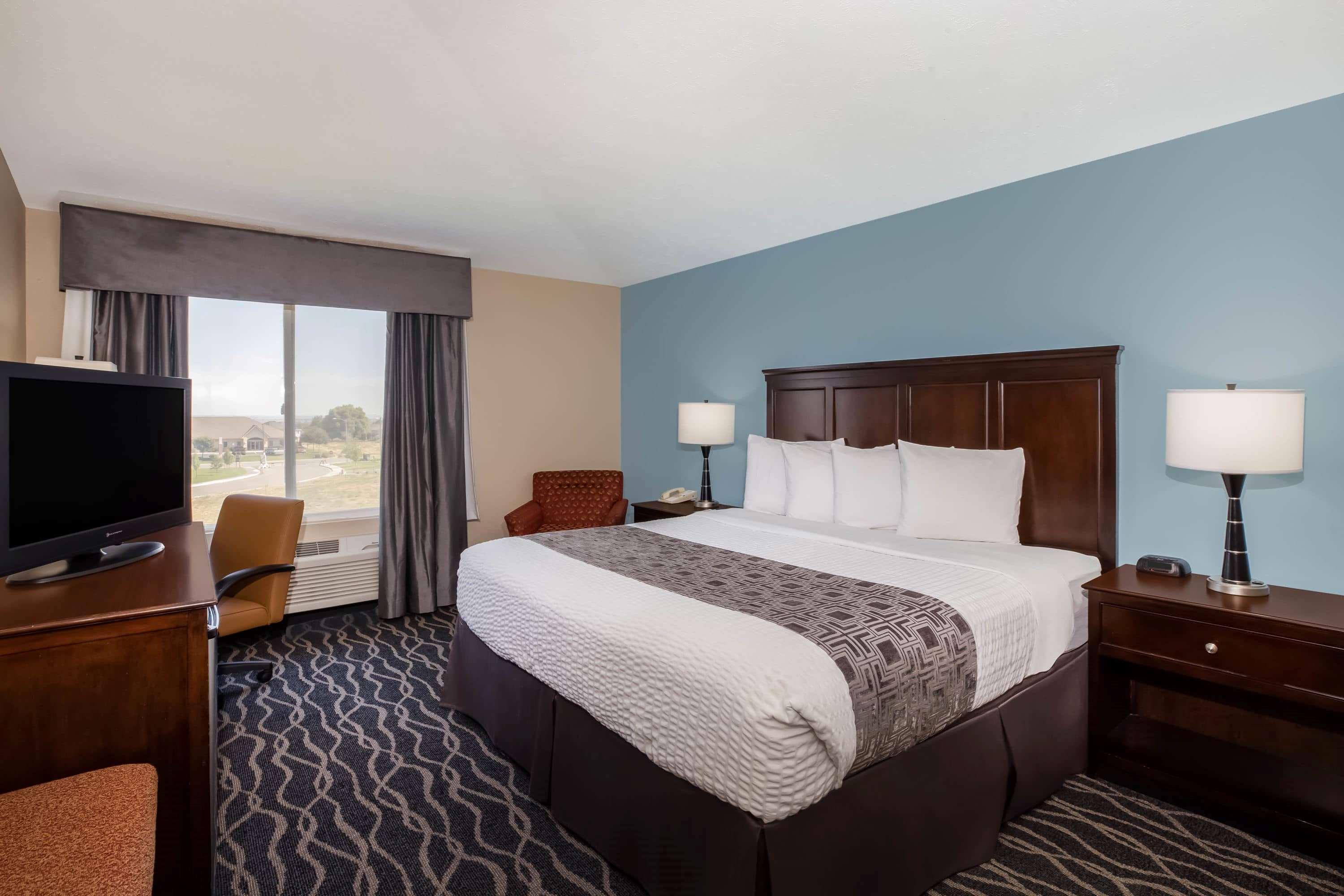 Hotel Baymont By Wyndham Tri-cities/kennewick Wa 2*